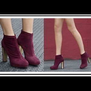 B Brian Atwood Edeline Suede Boots Size 6 maroon oxblood red gold heel